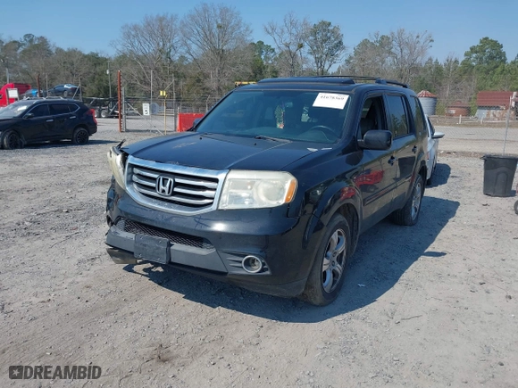 2013 Honda Pilot EX-L with VIN 5FNYF3H52DB003590, listed as a IAAI auction lot 41678369 with 221,276 mi miles. Bid and sale history available at carsss.com. Image 17.