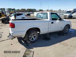1998 Chevrolet S-10 with VIN 1GCCS1445WK146319, listed as a Copart auction lot 46377795 with 0 mi miles and Salvage Title. Bid and sale history available at carsss.com. Image 3.