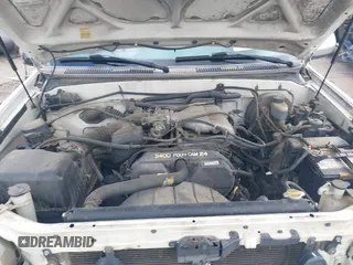 2001 Toyota Tundra SR5 with VIN 5TBRN34161S216827, listed as a IAAI auction lot 41942730 with 204,185 mi miles and . Bid and sale history available at DreamBid. Image 10.