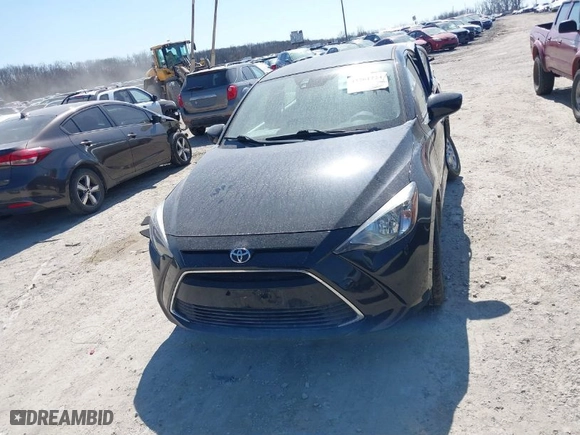 2017 Toyota Yaris iA with VIN 3MYDLBYV3HY165614, listed as a IAAI auction lot 41761724 with 90,493 mi miles. Bid and sale history available at carsss.com. Image 11.