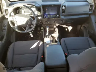 2022 Nissan Frontier S with VIN 1N6ED1EK6NN682724, listed as a Copart auction lot 43447505 with 34,732 mi miles and Salvage Title. Bid and sale history available at carsss.com. Image 8.
