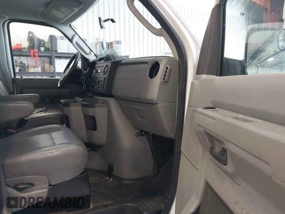 2014 Ford Econoline Passenger XL с VIN 1FBSS3BL5EDB20859, выставлен на аукционе IAAI как лот 42488008 с пробегом 88 890 миль миль и . История ставок и продаж доступна на DreamBid. Изображение 5.