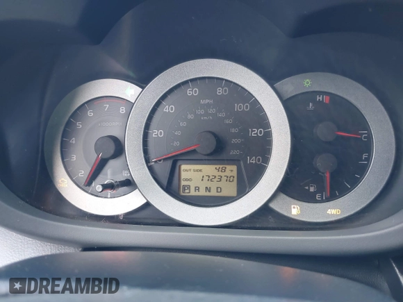 2007 Toyota RAV4 Sport with VIN JTMBD32V776037187, listed as a IAAI auction lot 41910939 with 172,370 mi miles. Bid and sale history available at carsss.com. Image 7.