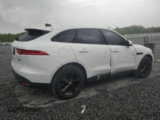 2020 Jaguar F-Pace 25t Premium z VIN SADCJ2FX2LA646296, wystawiony jako Copart lot #50361515 z przebiegiem 62 692 mil mil oraz Szkody całkowita. Historia ofert i sprzedaży dostępna na DreamBid. Obrazek 3.