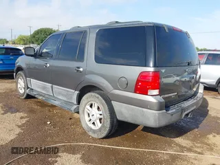 2004 Ford Expedition Special Service with VIN 1FMRU15W44LB49378, listed as a IAAI auction lot 42025232 with 197,811 mi miles. Bid and sale history available at carsss.com. Image 3.