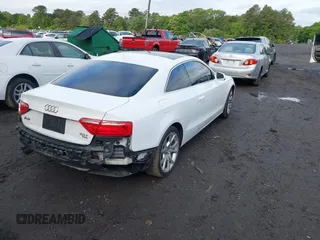 2012 Audi A5 Premium z VIN WAUCFAFR6CA015119, wystawiony jako IAAI lot #42310668 z przebiegiem 167 964 mil mil oraz . Historia ofert i sprzedaży dostępna na DreamBid. Obrazek 4.