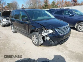 2010 Chrysler Town & Country Touring with VIN 2A4RR5D16AR142271, listed as a IAAI auction lot 41733399 with 181,352 mi miles. Bid and sale history available at carsss.com. Image 1.