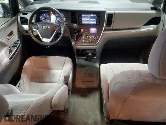 2018 Toyota Sienna L with VIN 5TDZZ3DC6JS913637, listed as a Copart auction lot 72432534 with 60,723 mi miles and Salvage Title. Bid and sale history available at DreamBid. Image 8.