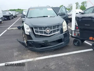 2010 Cadillac SRX Luxury Collection z VIN 3GYFNDEY1AS642703, wystawiony jako IAAI lot #42078160 z przebiegiem 172 168 mil mil oraz . Historia ofert i sprzedaży dostępna na DreamBid. Obrazek 6.