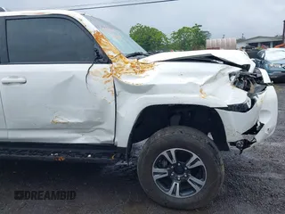 2022 Toyota 4Runner SR5 with VIN JTEMU5JR3N5987585, listed as a IAAI auction lot 41714815 with 38,874 mi miles and . Bid and sale history available at DreamBid. Image 18.