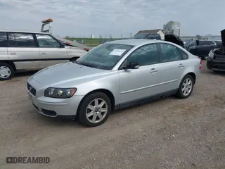 2006 Volvo S40 2.4L with VIN YV1MS382262186599, listed as a IAAI auction lot 42050115 with 158,031 mi miles. Bid and sale history available at carsss.com. Image 2.