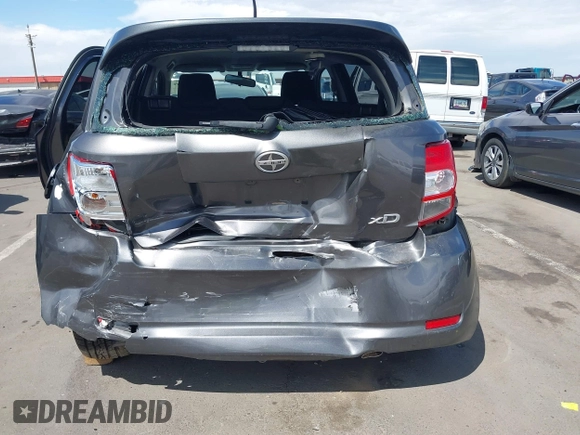 2008 Scion xD with VIN JTKKU10498J025371, listed as a IAAI auction lot 42018309 with 90,192 mi miles. Bid and sale history available at carsss.com. Image 6.