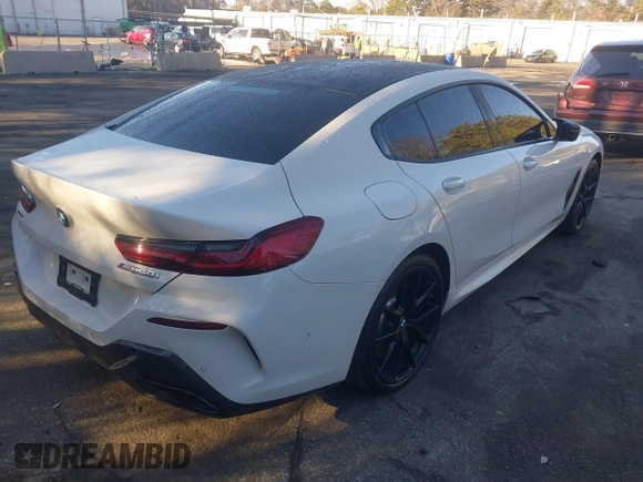 2023 BMW 8 Series M850i z VIN WBAGV8C0XPCL58173, wystawiony jako IAAI lot #41693747 z przebiegiem 24 954 mil mil oraz . Historia ofert i sprzedaży dostępna na DreamBid. Obrazek 4.