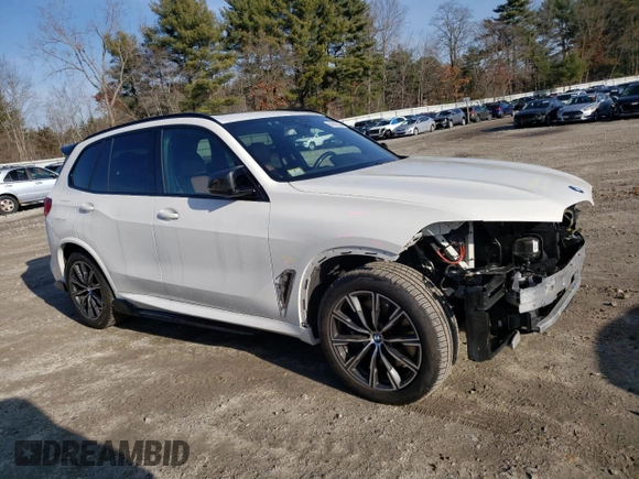 2021 BMW X5 M50i with VIN 5UXJU4C04M9G27685, listed as a Copart auction lot 84848344 with 32,349 mi miles and Salvage Title. Bid and sale history available at carsss.com. Image 4.