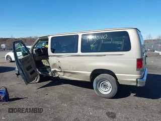 2013 Ford Econoline Passenger XL с VIN 1FBNE3BL7DDA62112, выставлен на аукционе IAAI как лот 41590110 с пробегом 194 712 миль миль и . История ставок и продаж доступна на DreamBid. Изображение 14.