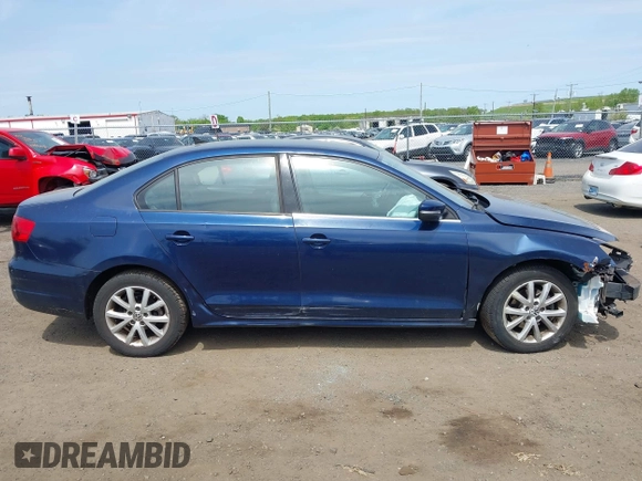 2013 Volkswagen Jetta SE with VIN 3VWDP7AJ7DM385781, listed as a IAAI auction lot 42160368 with 95,550 mi miles and . Bid and sale history available at DreamBid. Image 14.