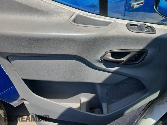 2019 Ford Transit with VIN 1FTYR1YG1KKA40806, listed as a IAAI auction lot 42185585 with 108,773 mi miles and . Bid and sale history available at carsss.com. Image 1.