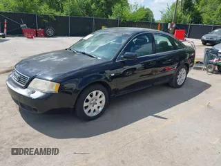 1998 Audi A6 z VIN WAUBA24B4WN149291, wystawiony jako IAAI lot #42256333 z przebiegiem 189 241 mil mil oraz . Historia ofert i sprzedaży dostępna na DreamBid. Obrazek 2.