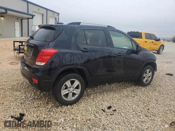 2022 Chevrolet Trax LT with VIN KL7CJPSM6NB535152, listed as a Copart auction lot 84301604 with 41,175 mi miles and Clean Title. Bid and sale history available at carsss.com. Image 3.