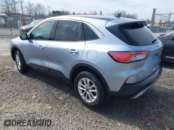 2022 Ford Escape SE with VIN 1FMCU9G65NUB67689, listed as a IAAI auction lot 41619815 with 10,996 mi miles and . Bid and sale history available at DreamBid. Image 3.