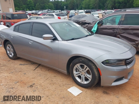 2015 Dodge Charger SE z VIN 2C3CDXBGXFH812970, wystawiony jako IAAI lot #42302350 z przebiegiem 204 107 mil mil oraz . Historia ofert i sprzedaży dostępna na DreamBid. Obrazek 1.