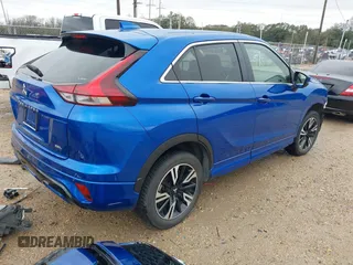 2024 Mitsubishi Eclipse Cross SE z VIN JA4ATWAA5RZ001492, wystawiony jako IAAI lot #41281253 z przebiegiem 25 221 mil mil oraz . Historia ofert i sprzedaży dostępna na DreamBid. Obrazek 4.