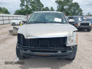 2007 GMC Yukon SLE with VIN 1GKFC13097R327218, listed as a IAAI auction lot 42142633 with 135,206 mi miles and . Bid and sale history available at DreamBid. Image 13.