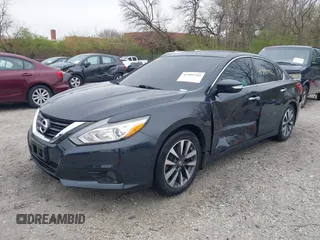2017 Nissan Altima S z VIN 1N4AL3AP5HC134589, wystawiony jako IAAI lot #41995752 z przebiegiem 84 568 mil mil oraz . Historia ofert i sprzedaży dostępna na DreamBid. Obrazek 20.