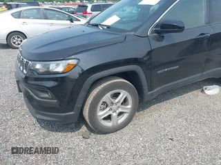 2023 Jeep Compass Altitude z VIN 3C4NJDBN3PT531113, wystawiony jako IAAI lot #42424849 z przebiegiem Nie podano mil oraz . Historia ofert i sprzedaży dostępna na DreamBid. Obrazek 6.