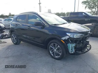 2022 Buick Encore GX Select с VIN KL4MMDSL6NB139186, выставлен на аукционе IAAI как лот 42206129 с пробегом 28 514 миль миль и . История ставок и продаж доступна на DreamBid. Изображение 1.