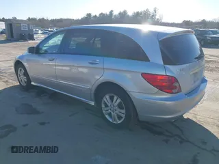 2006 Mercedes-Benz R-Class 3.5L with VIN 4JGCB65E16A021825, listed as a IAAI auction lot 41705142 with 152,886 mi miles. Bid and sale history available at carsss.com. Image 3.