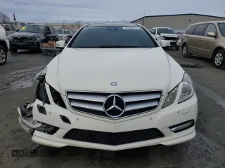 2012 Mercedes-Benz E 550 with VIN WDDKJ7DB3CF158043, listed as a Copart auction lot 43526855 with 68,035 mi miles and Salvage Title. Bid and sale history available at DreamBid. Image 5.