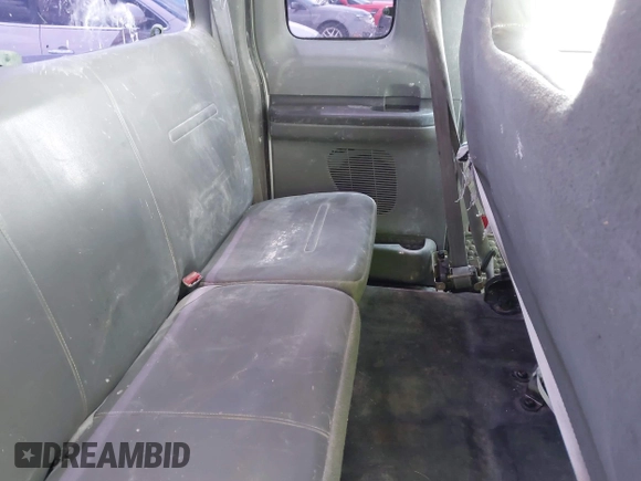 2003 Ford F-250 XL with VIN 1FTNX20FX3EA35282, listed as a IAAI auction lot 42564019 with 527,619 mi miles and . Bid and sale history available at DreamBid. Image 8.