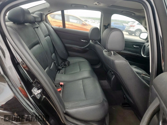 2011 BMW 3 Series 328i with VIN WBAPH5G5XBNM75258, listed as a Copart auction lot 59031885 with 107,263 mi miles and Clean title. Bid and sale history available at DreamBid. Image 10.