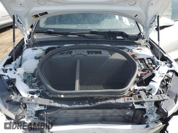 2024 Polestar 2 z VIN YSMFD3KAXRL210725, wystawiony jako Copart lot #51411795 z przebiegiem 9591 mil mil oraz Szkody całkowita. Historia ofert i sprzedaży dostępna na DreamBid. Obrazek 12.