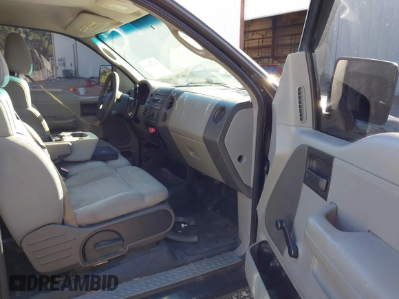 2004 Ford F-150 STX with VIN 1FTRX12WX4NC23732, listed as a IAAI auction lot 41744735 with 280,348 mi miles. Bid and sale history available at carsss.com. Image 5.