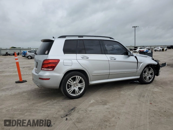 2015 Mercedes-Benz GLK 350 z VIN WDCGG5HB5FG409084, wystawiony jako Copart lot #54849475 z przebiegiem 54 729 mil mil oraz Szkoda całkowita • Salvage title. Historia ofert i sprzedaży dostępna na DreamBid. Obrazek 3.