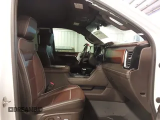 2022 GMC Sierra 1500 with VIN 3GTUUGET4NG616787, listed as a IAAI auction lot 41817869 with 38,288 mi miles and . Bid and sale history available at DreamBid. Image 5.