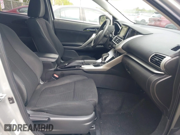2020 Mitsubishi Eclipse Cross ES z VIN JA4AS3AA2LZ021983, wystawiony jako IAAI lot #41866940 z przebiegiem 179 819 mil mil oraz . Historia ofert i sprzedaży dostępna na DreamBid. Obrazek 5.