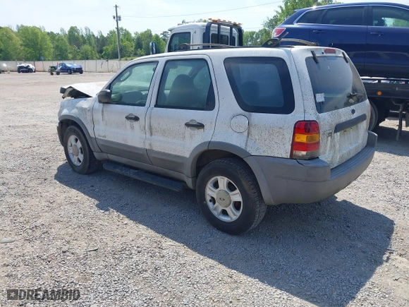 2001 Ford Escape XLT with VIN 1FMYU03171KA35485, listed as a IAAI auction lot 42052581 with 242,653 mi miles. Bid and sale history available at carsss.com. Image 3.