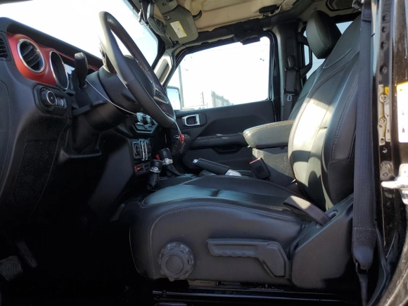 2018 Jeep Wrangler Unlimited Rubicon with VIN 1C4HJXFGXJW255881, listed as a Copart auction lot 62958975 with 39,439 mi miles and Salvage title. Bid and sale history available at DreamBid. Image 7.