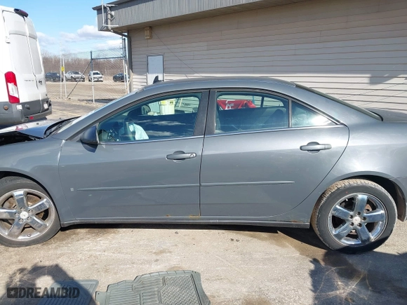 2008 Pontiac G6 GT with VIN 1G2ZH57N584297922, listed as a IAAI auction lot 42020005 with 148,150 mi miles. Bid and sale history available at carsss.com. Image 15.