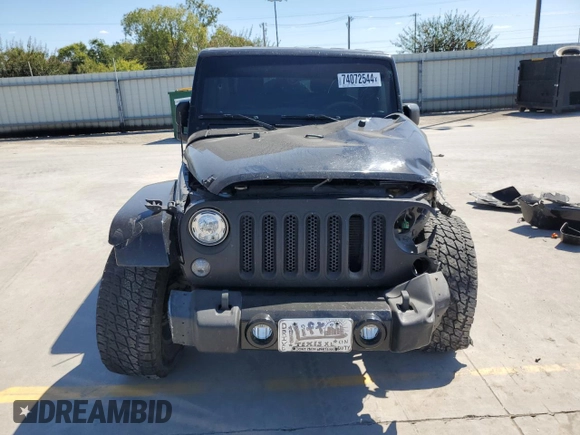 2018 Jeep Wrangler JK Unlimited Sahara with VIN 1C4BJWEGXJL936304, listed as a Copart auction lot 74072544 with 95,333 mi miles and Salvage Title. Bid and sale history available at carsss.com. Image 5.