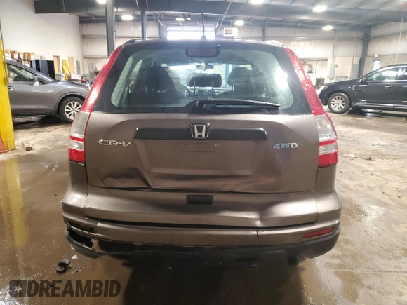 2010 Honda CR-V LX z VIN 5J6RE4H3XAL095434, wystawiony jako Copart lot #55614855 z przebiegiem 157 867 mil mil oraz Szkoda całkowita • Salvage title. Historia ofert i sprzedaży dostępna na DreamBid. Obrazek 6.
