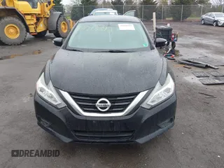 2018 Nissan Altima SR with VIN 1N4AL3AP9JC139011, listed as a IAAI auction lot 42018392 with 163,674 mi miles and . Bid and sale history available at carsss.com. Image 13.