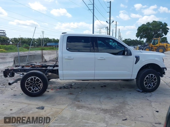 2021 Ford F-150 XL with VIN 1FTEW1EP6MFA68273, listed as a IAAI auction lot 42726285 with 33,989 mi miles and . Bid and sale history available at DreamBid. Image 14.