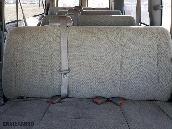 2008 Chevrolet Express Passenger with VIN 1GAHG39K581163150, listed as a Copart auction lot 83560444 with 103,807 mi miles and Salvage Title. Bid and sale history available at carsss.com. Image 10.