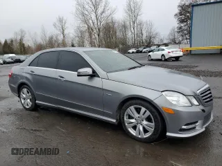 2012 Mercedes-Benz E 350 Luxury with VIN WDDHF2EB9CA600902, listed as a Copart auction lot 44227745 with 114,229 mi miles and Clean title. Bid and sale history available at DreamBid. Image 4.