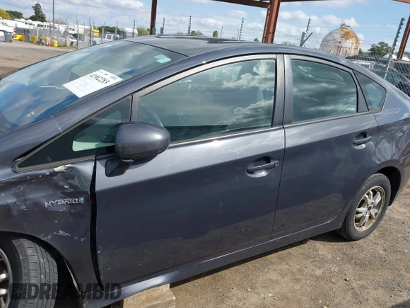 2010 Toyota Prius II with VIN JTDKN3DU9A0236950, listed as a IAAI auction lot 41902283 with 260,202 mi miles. Bid and sale history available at carsss.com. Image 14.