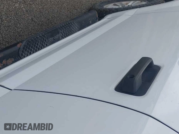 2016 Ford F-150 XLT with VIN 1FTEW1E8XGKE04933, listed as a IAAI auction lot 42796187 with 186,827 mi miles and . Bid and sale history available at DreamBid. Image 19.